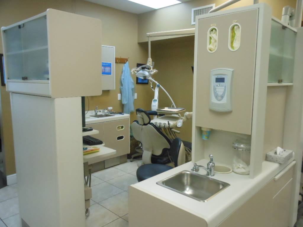 Dental-Equipment